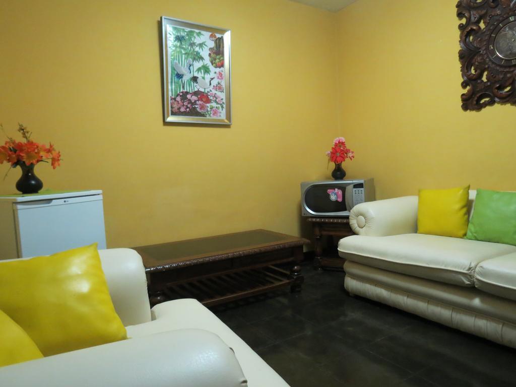 트루히요 Residencial El Sol De Los Pinos B&B 외부 사진