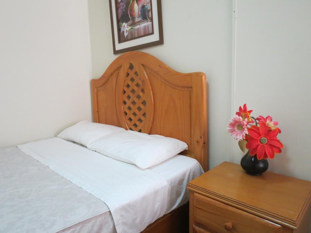트루히요 Residencial El Sol De Los Pinos B&B 외부 사진