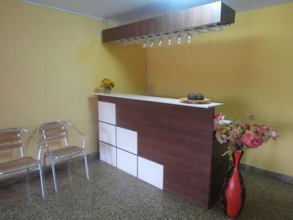 트루히요 Residencial El Sol De Los Pinos B&B 외부 사진