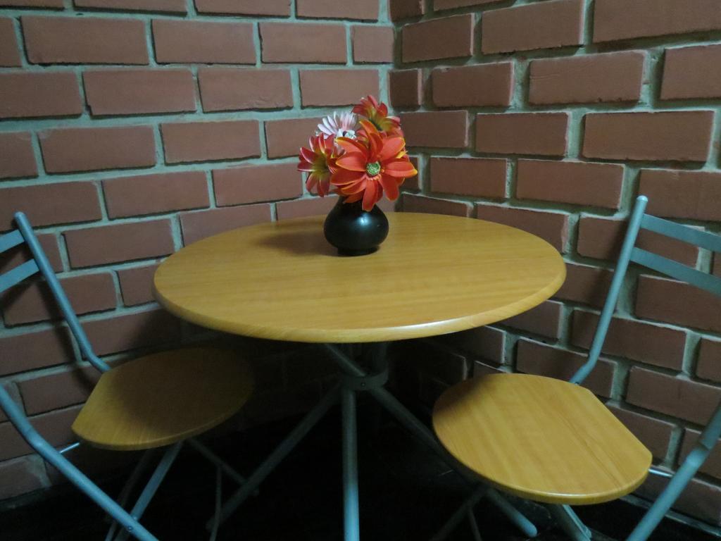 트루히요 Residencial El Sol De Los Pinos B&B 외부 사진