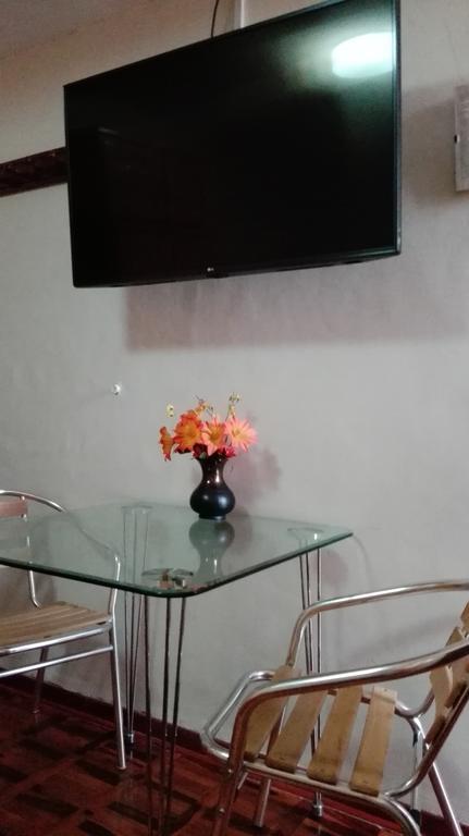트루히요 Residencial El Sol De Los Pinos B&B 외부 사진