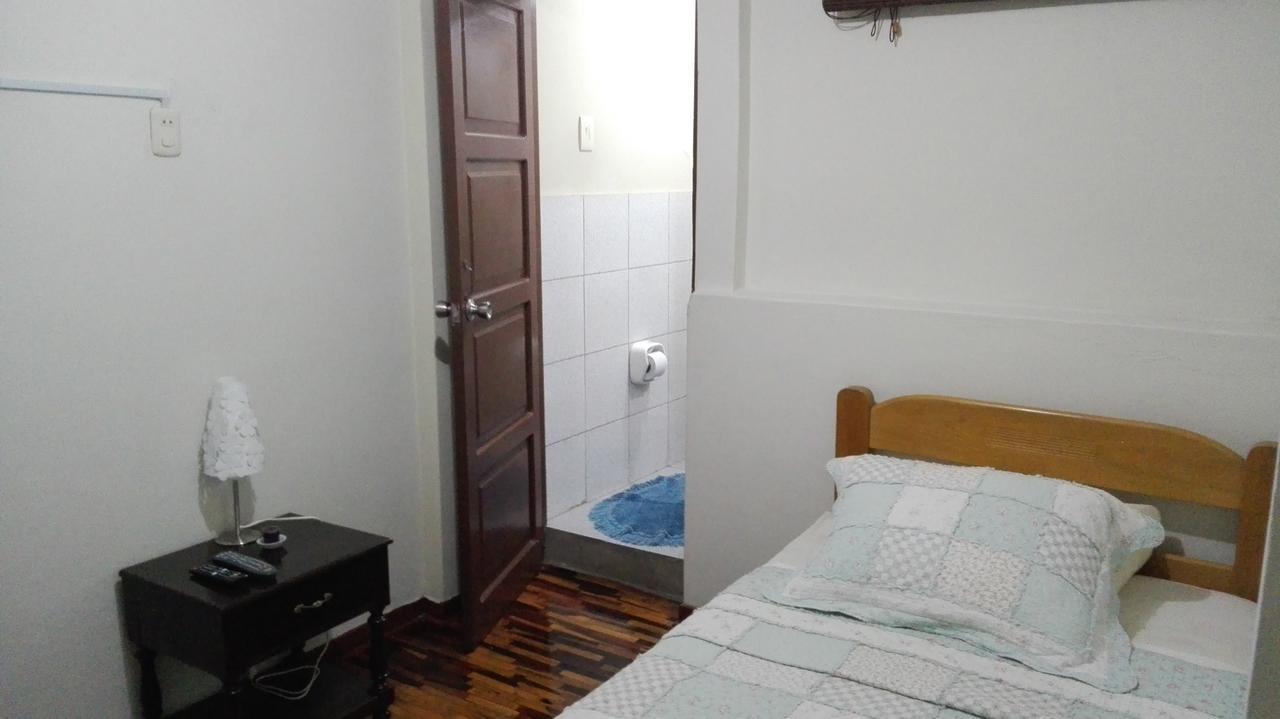 트루히요 Residencial El Sol De Los Pinos B&B 외부 사진