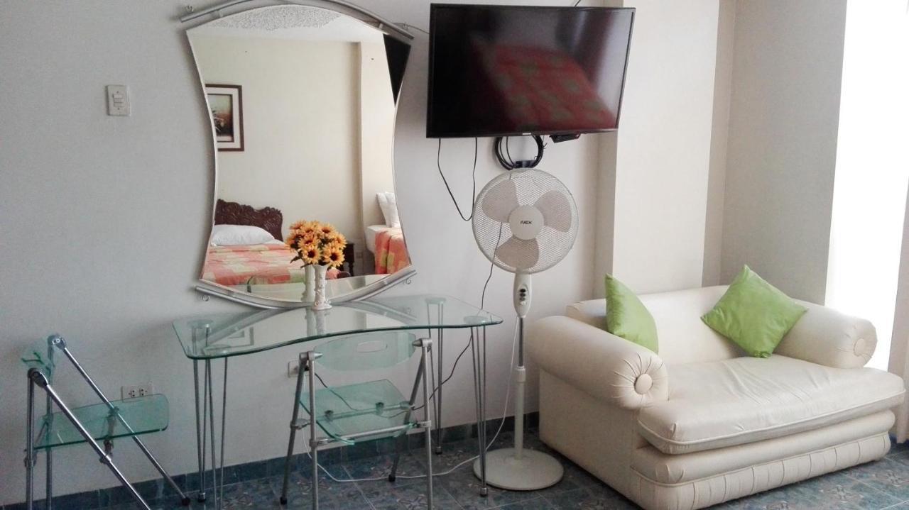 트루히요 Residencial El Sol De Los Pinos B&B 외부 사진
