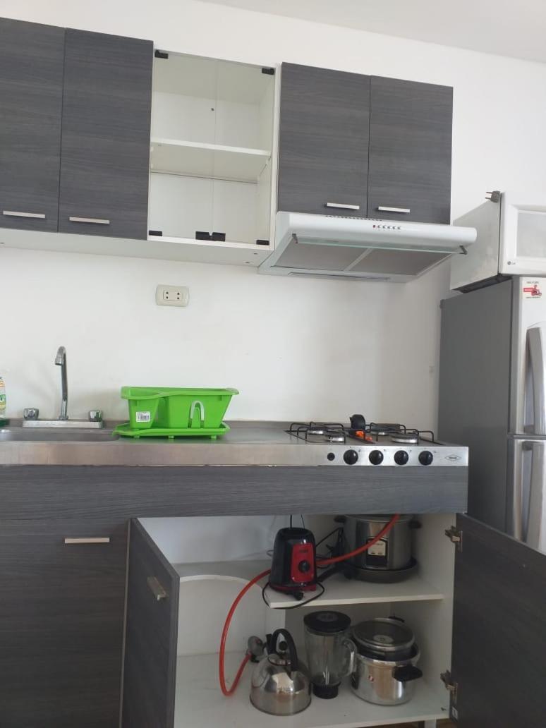 트루히요 Residencial El Sol De Los Pinos B&B 외부 사진